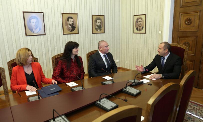 Bulgarias President Started Consultations on Mandate to Form a Government