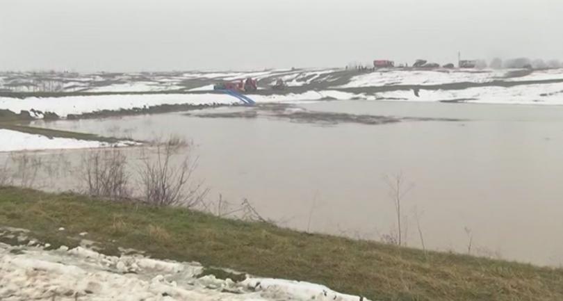 state emergency villages because overflowing dam near rogozem