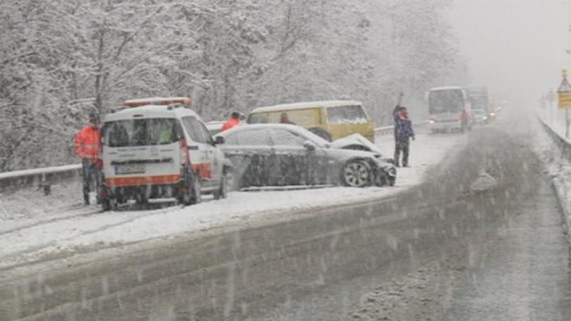 Difficult road conditions in Southwest Bulgaria because of snow